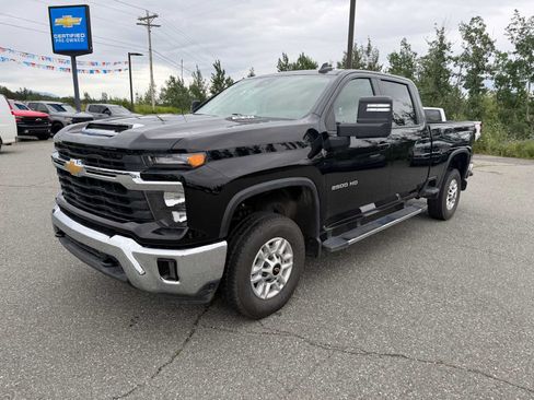 Certified 2026 Chevrolet Silverado 2500 LT w/ Convenience Package AWD/4WD image 9