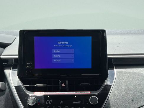 Used 2025 Toyota Corolla LE FWD image 15