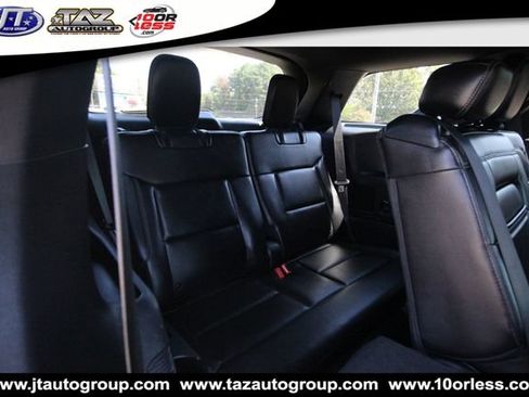 Used 2020 Ford Explorer XLT w/ Equipment Group 202A AWD/4WD image 16