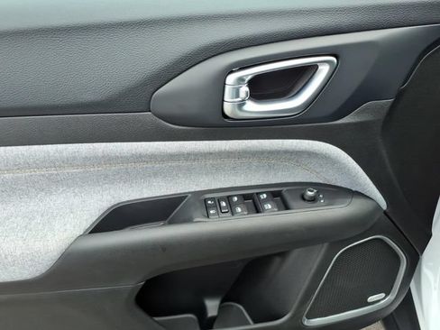 New 2026 Jeep Compass Latitude AWD/4WD image 5