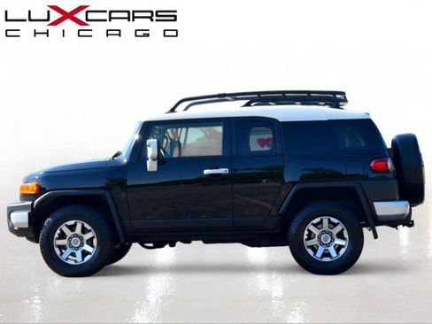 Used 2014 Toyota FJ Cruiser 4WD w/ Convenience Package image 7