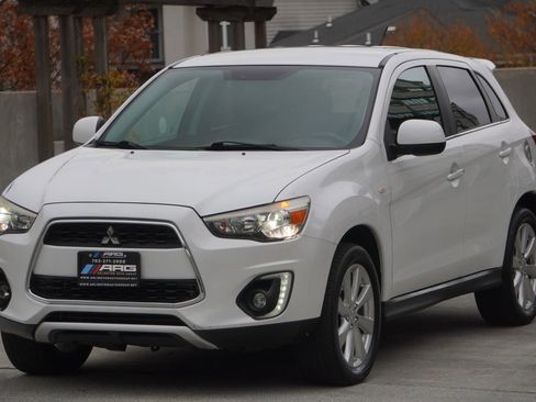 Used 2015 Mitsubishi Outlander Sport SE image 6