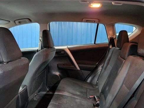 Used 2014 Toyota RAV4 LE image 15