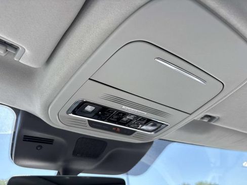 New 2026 Lincoln Navigator L Black Label AWD/4WD image 32