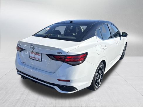 New 2025 Nissan Sentra SR w/ SR Premium Package FWD image 6