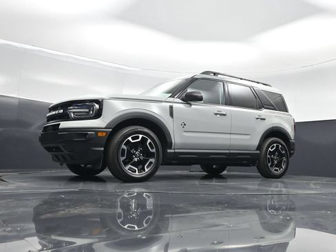Used 2023 Ford Bronco Sport Outer Banks w/ Tech Package AWD/4WD image 42