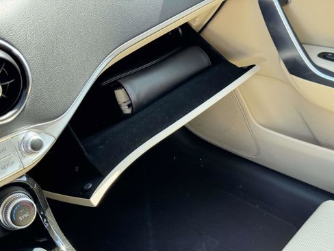 Used 2018 Kia Stinger RWD image 32