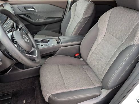 Certified 2022 Nissan Rogue SV FWD image 16