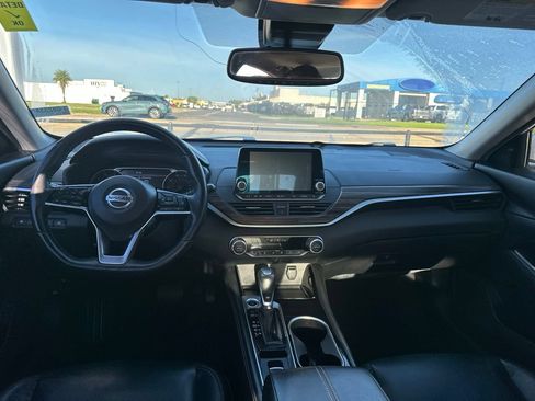 Used 2020 Nissan Altima 2.5 Platinum FWD image 9