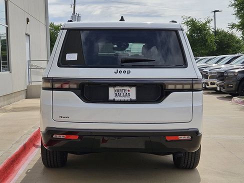 New 2026 Jeep Grand Wagoneer Limited AWD/4WD image 4