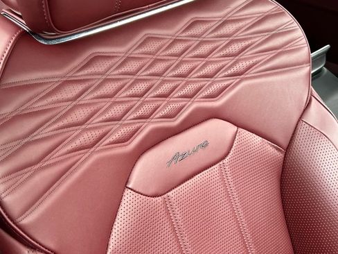 Certified 2023 Bentley Bentayga Extended Wheelbase AWD/4WD image 44