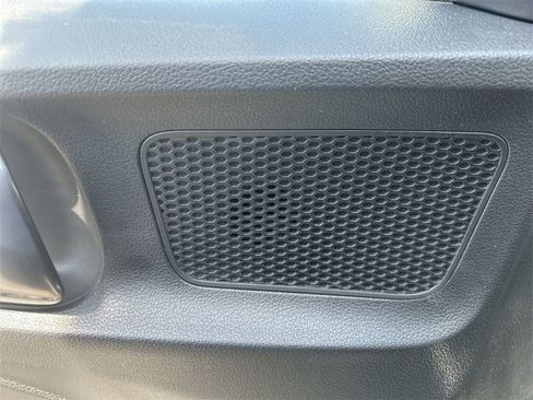 New 2025 Hyundai Venue Limited image 22