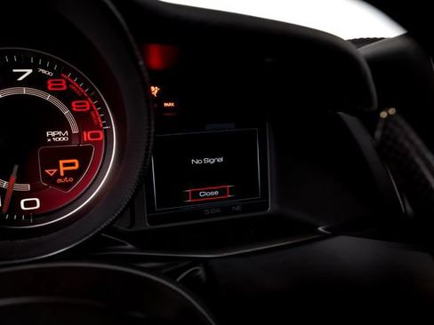 Certified 2018 Ferrari 488 GTB RWD image 34