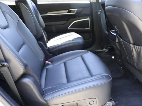 Used 2021 Kia Telluride S AWD/4WD image 27