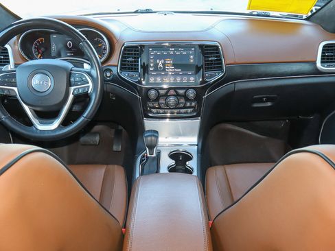 Used 2021 Jeep Grand Cherokee Summit w/ Platinum Series Group image 11