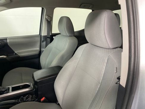 Used 2021 Toyota Tacoma SR5 image 8