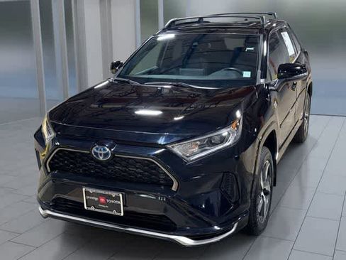 Used 2021 Toyota RAV4 SE w/ Weather & Moonroof Package AWD/4WD image 1