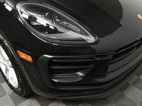 Certified 2026 Porsche Macan image 37