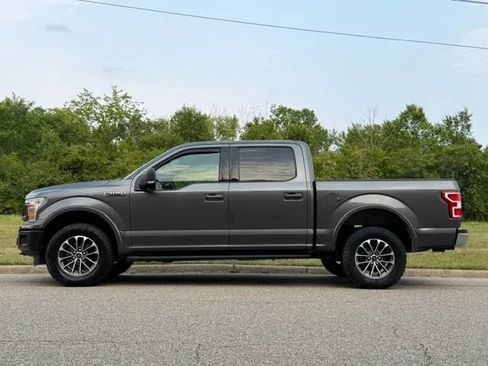 Used 2018 Ford F150 XLT w/ Equipment Group 302A Luxury AWD/4WD image 23