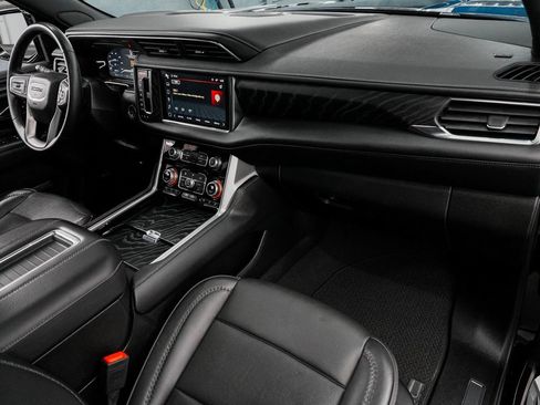 Used 2023 GMC Yukon XL Denali image 41