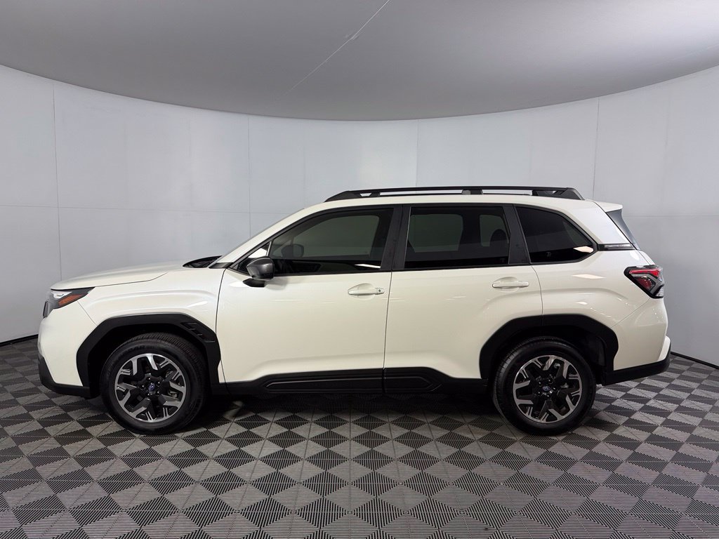 Used 2025 Subaru Forester Premium AWD/4WD image 10