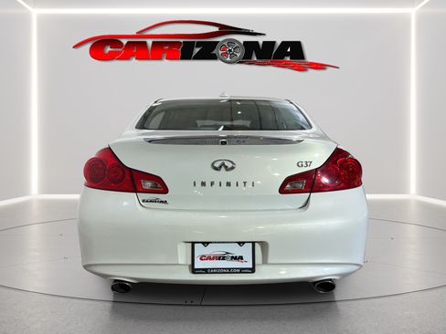 Used 2011 INFINITI G37 Journey RWD image 7
