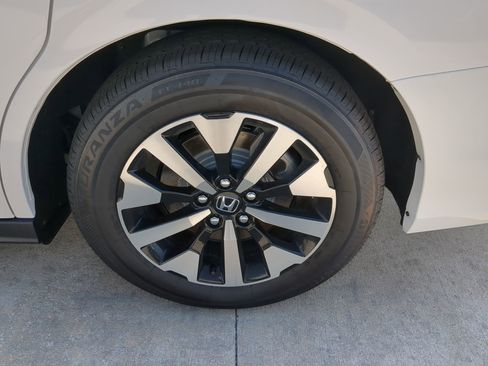 New 2026 Honda Odyssey EX-L image 13