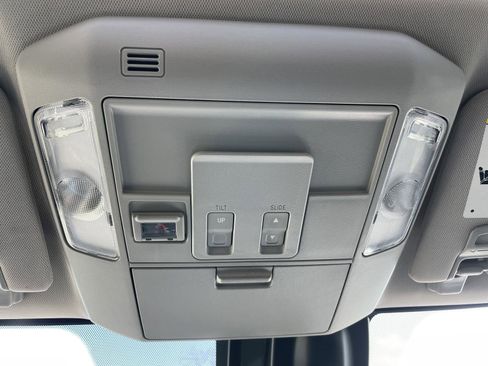 Used 2020 Toyota Tundra Platinum image 30