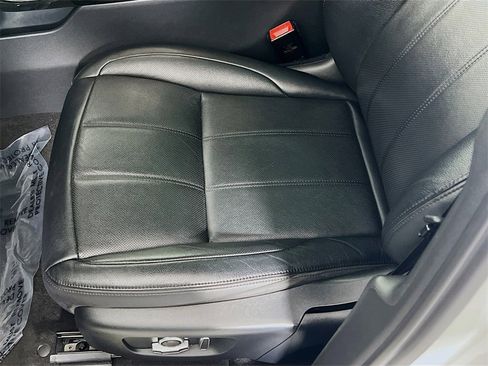 Used 2022 Land Rover Range Rover Evoque R-Dynamic SE image 20