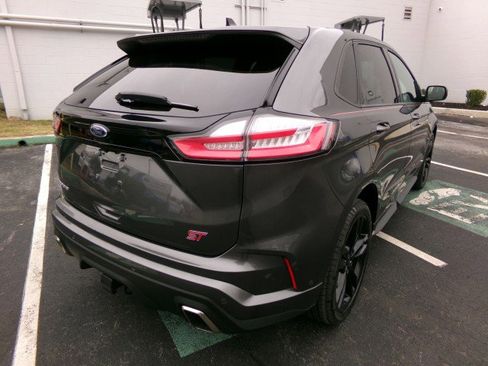 Used 2020 Ford Edge ST w/ Equipment Group 401A image 9