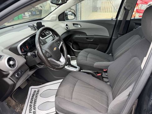 Used 2017 Chevrolet Sonic LT w/ Convenience Package FWD image 7