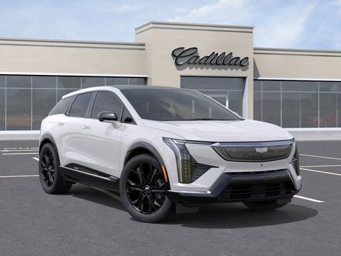 New 2025 Cadillac Optiq Sport 1 w/ LPO, ONYX Package image 7