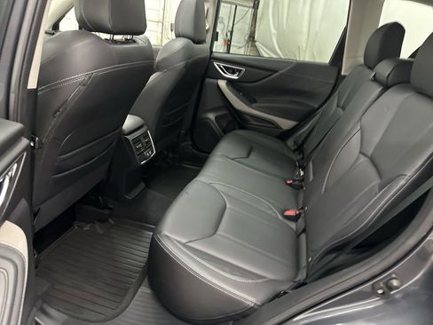 Used 2022 Subaru Forester Limited image 25