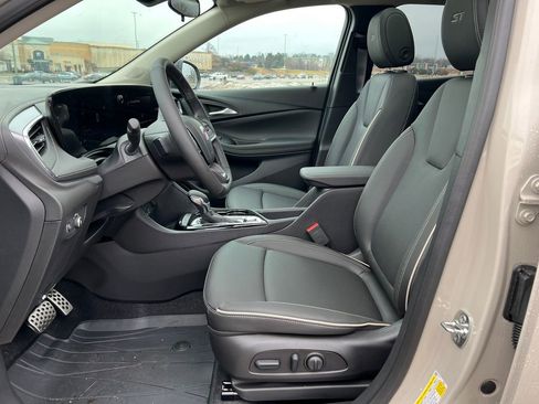New 2026 Buick Encore GX Sport Touring w/ Studio Series image 4