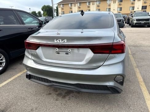Used 2022 Kia Forte LXS FWD image 5
