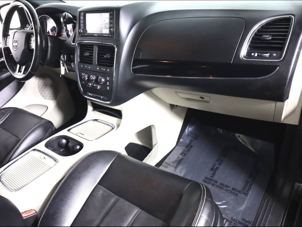 Used 2019 Dodge Grand Caravan SXT FWD image 37
