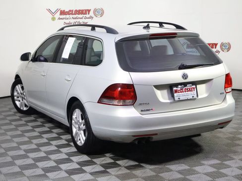 Used 2010 Volkswagen Jetta TDI FWD image 15