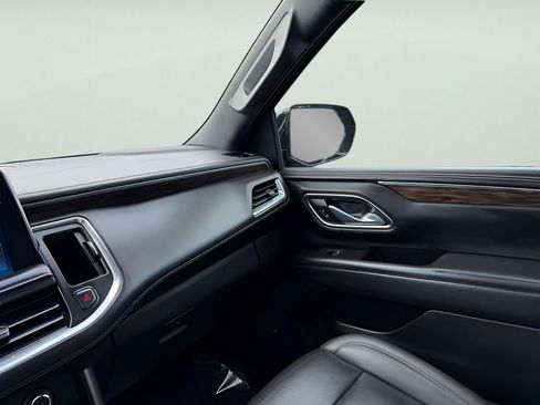 Used 2022 Chevrolet Tahoe LT w/ LT Signature Plus Package image 29