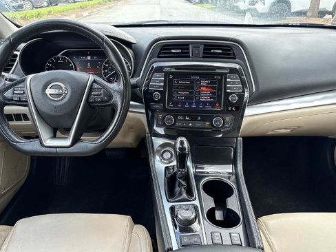 Certified 2023 Nissan Maxima SV w/ Floor Mat Group FWD image 6