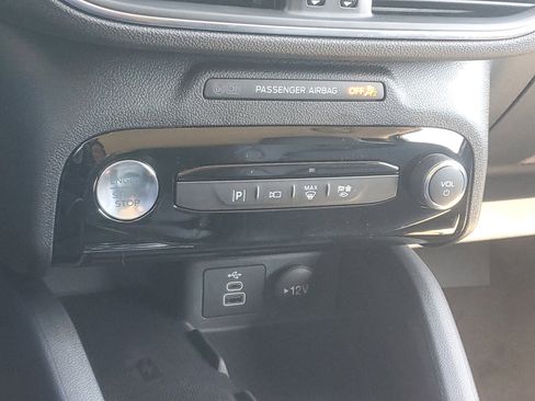 New 2025 Ford Escape PHEV w/ PHEV Premium Package image 23