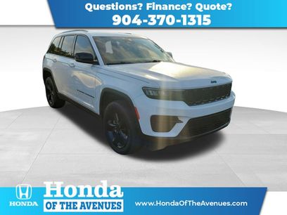 Used 2023 Jeep Grand Cherokee Altitude