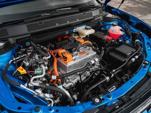 New 2025 Chevrolet Equinox EV RS image 19