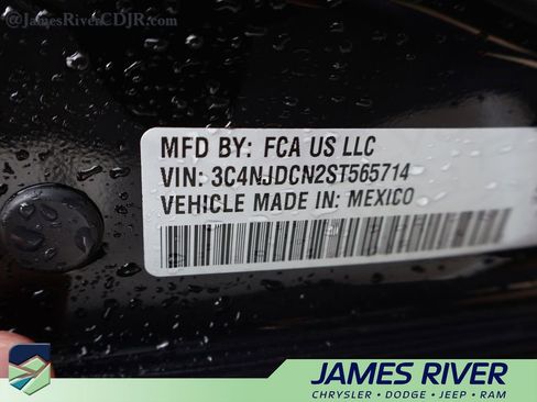 Used 2025 Jeep Compass Limited AWD/4WD image 38