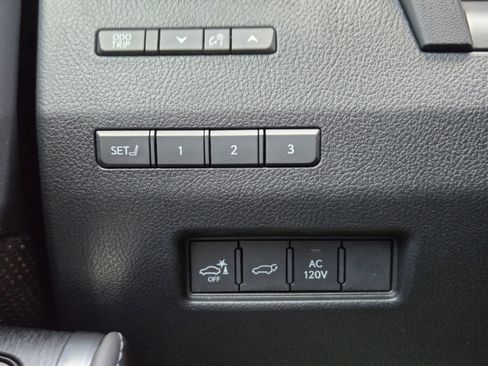 Used 2024 Lexus GX 550 w/ Cold Area Package AWD/4WD image 21