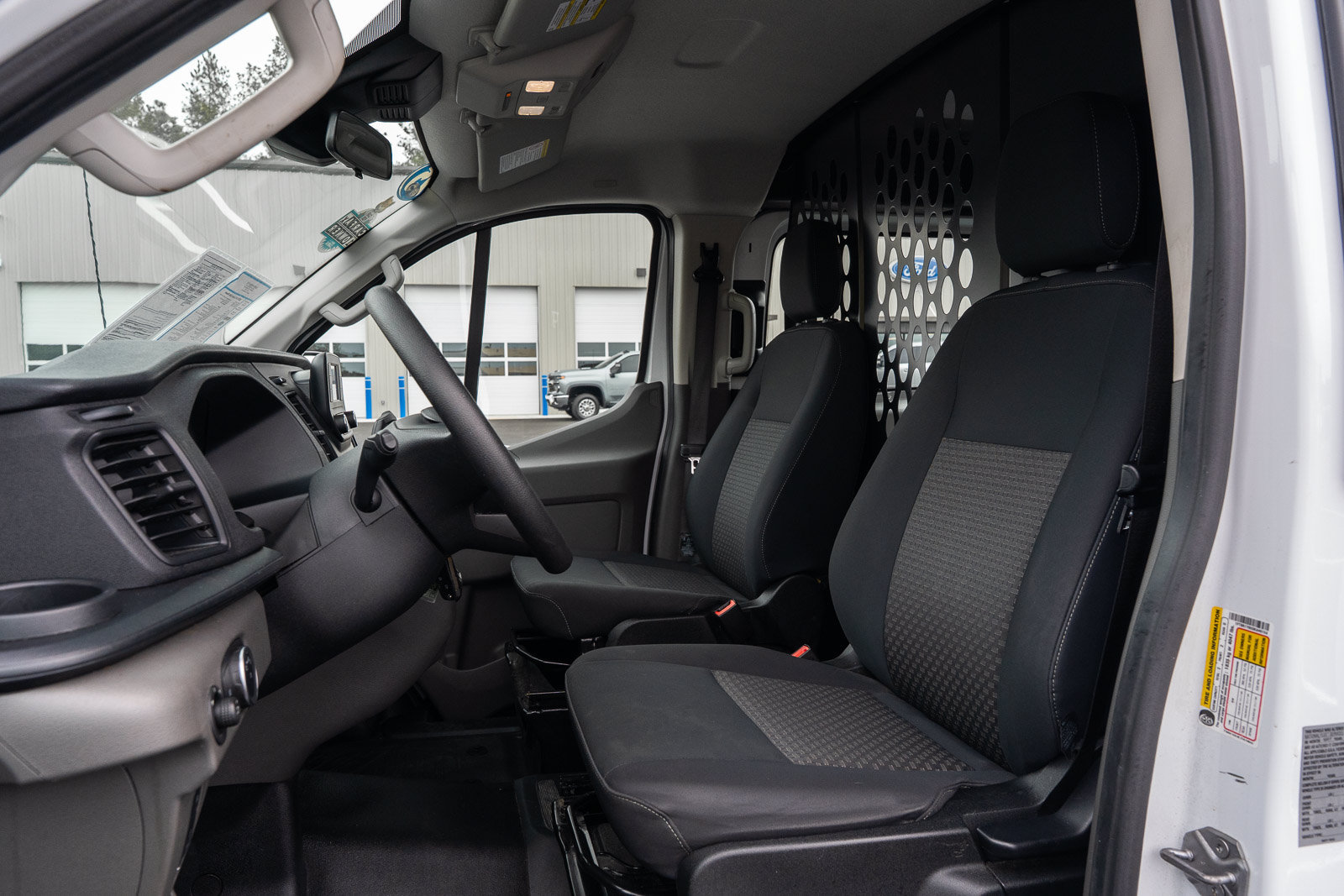 Used 2025 Ford Transit 250 Low Roof w/ Exterior Upgrade Package RWD image 21