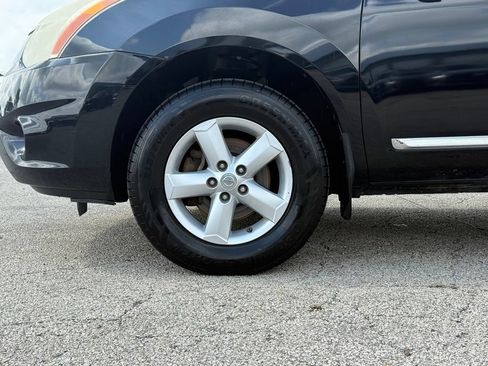 Used 2012 Nissan Rogue S w/ Special Edition Pkg FWD image 2