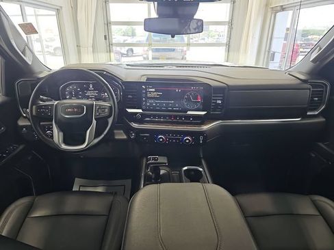 Used 2024 GMC Sierra 1500 Elevation w/ Elevation Premium Package AWD/4WD image 12