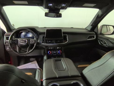 Used 2024 GMC Yukon XL AT4 w/ Technology Package AWD/4WD image 15