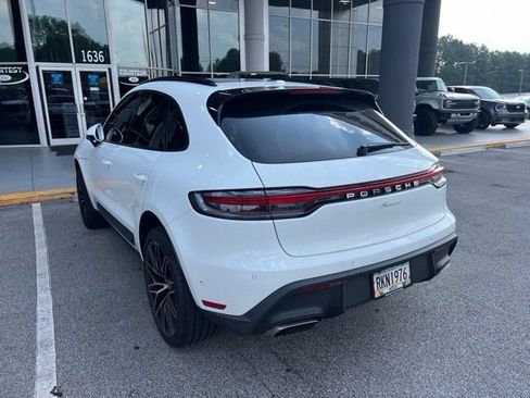 Used 2024 Porsche Macan AWD/4WD image 4