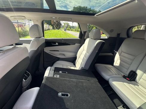 Used 2018 Kia Sorento SX AWD/4WD image 30